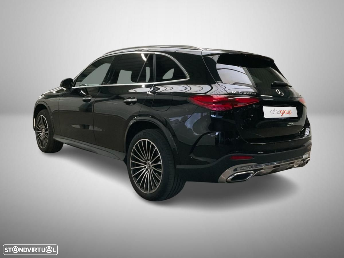 Mercedes-Benz GLC 300 e 4Matic - 2