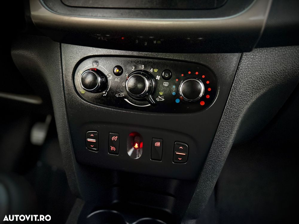 Dacia Sandero Stepway TCe 90 Prestige - 23