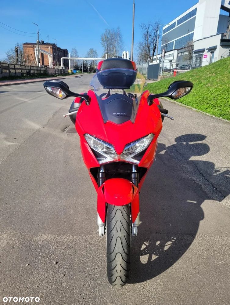 Honda VFR - 6