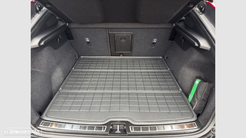 Volvo C40 Recharge Extended Range Ultimate - 13