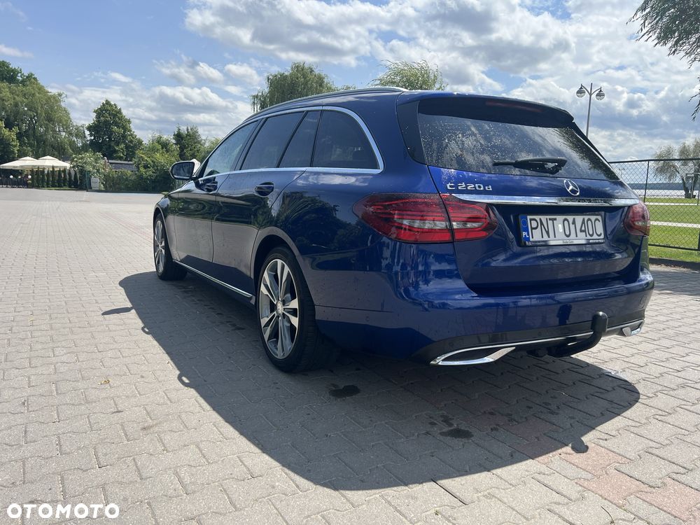 Mercedes-Benz C-Class 2019 photo 2