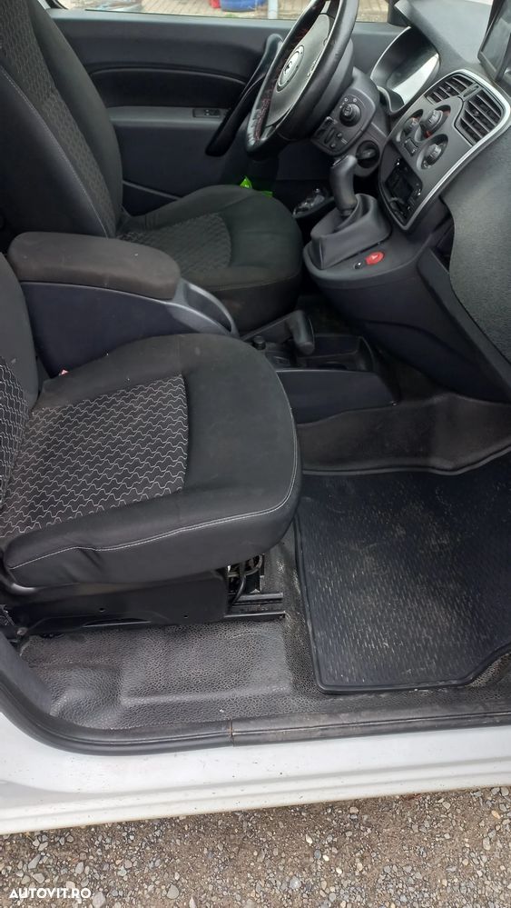 Renault KANGOO MAXI 1.5 dci - 6