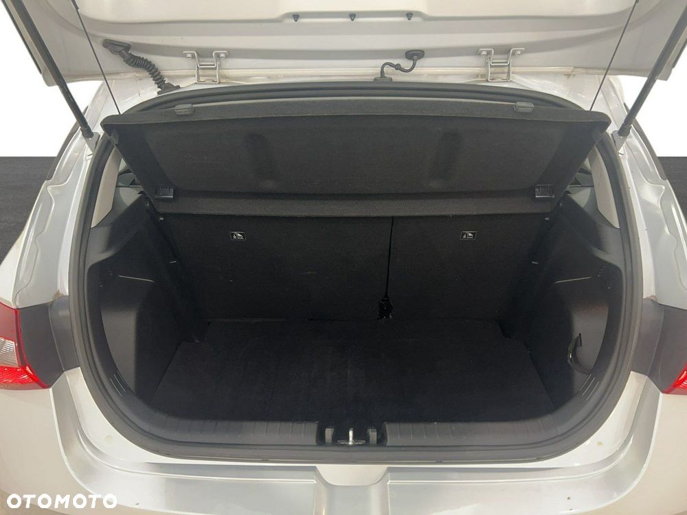 Hyundai i20 1.2 Classic Plus - 11