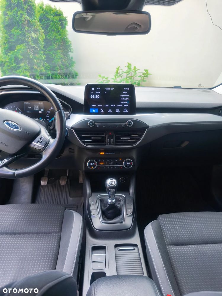 Ford Focus 1.5 EcoBoost Titanium ASS - 11