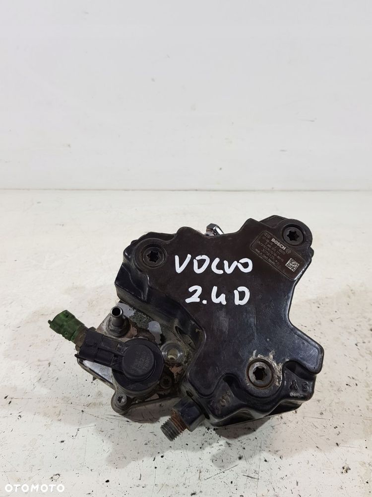 pompa wtryskowa 0445010111 volvo s60 v70 2.4d 30756125 - 2