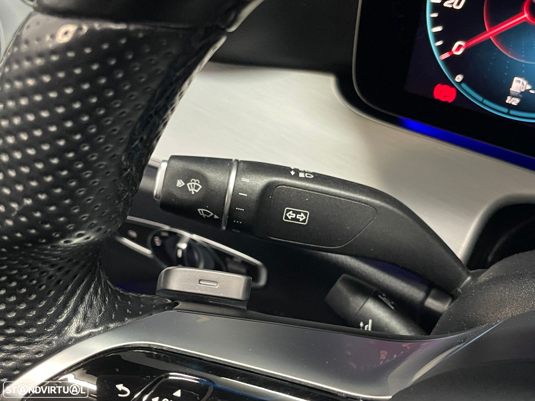Mercedes-Benz E 220 d AMG Line - 15
