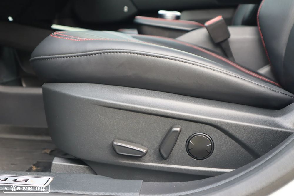 Ford Mustang Mach-E Premium AWD - 23