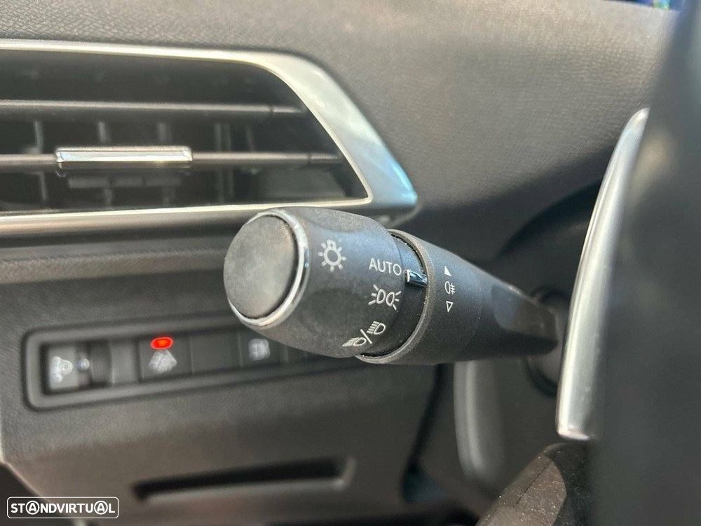 Peugeot 3008 - 14