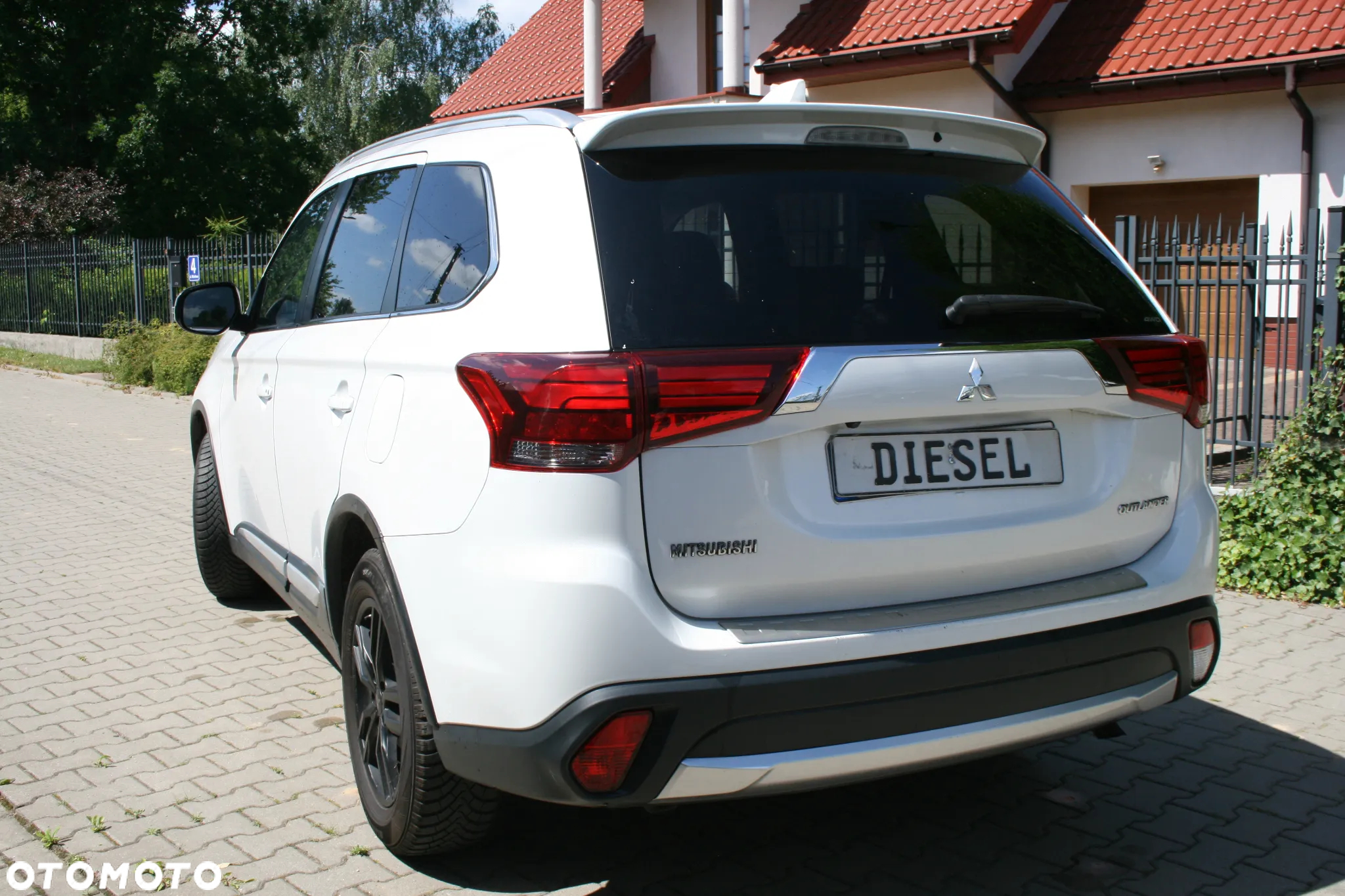 Mitsubishi Outlander 2.2 DID Intense + 4WD - 21
