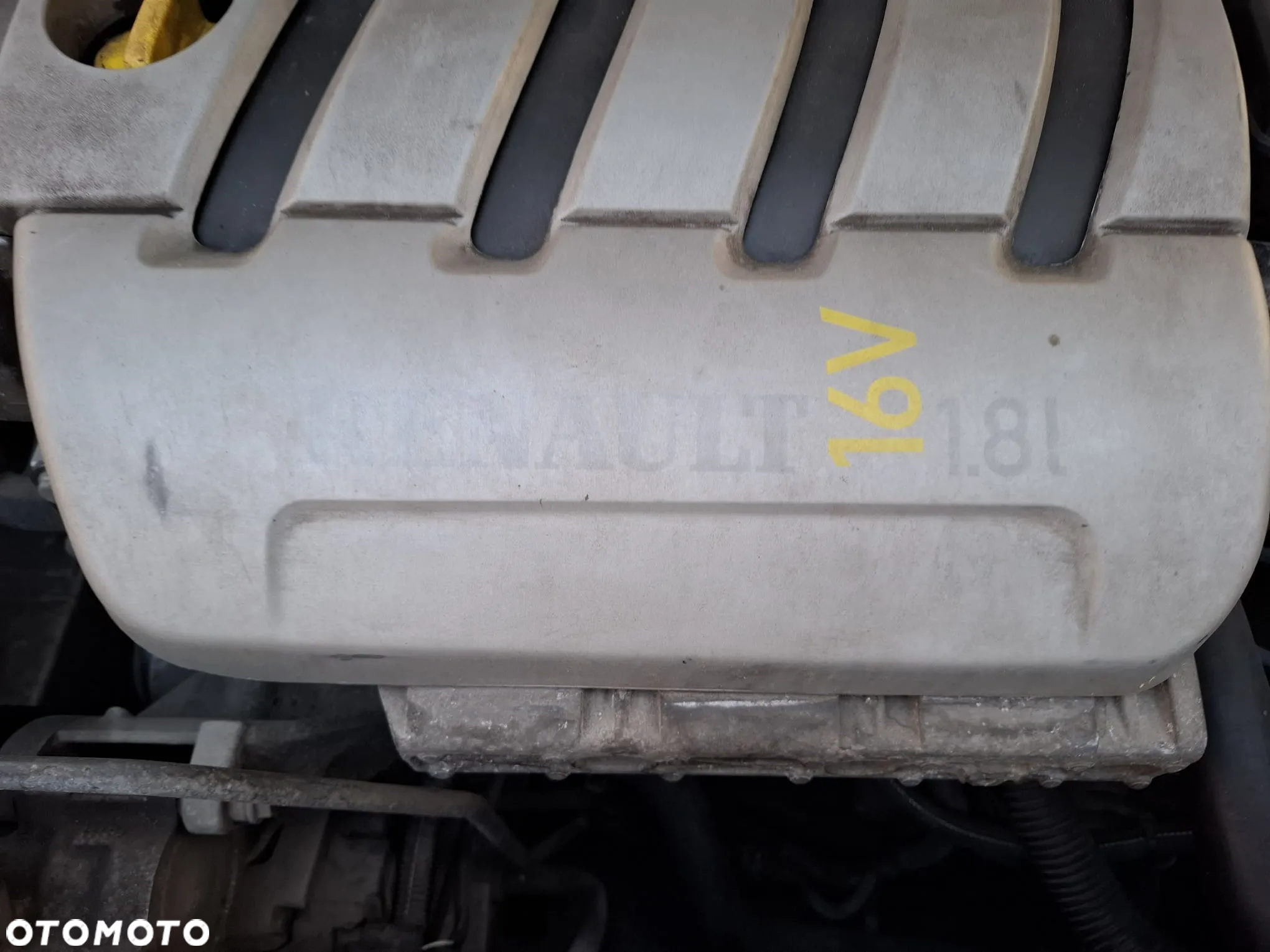 Renault Laguna 1.8 Emotion - 21