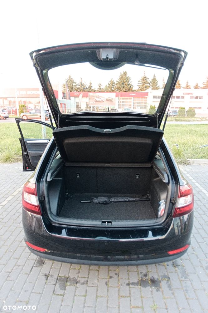 Skoda RAPID 1.6 TDI DPF Ambition - 13