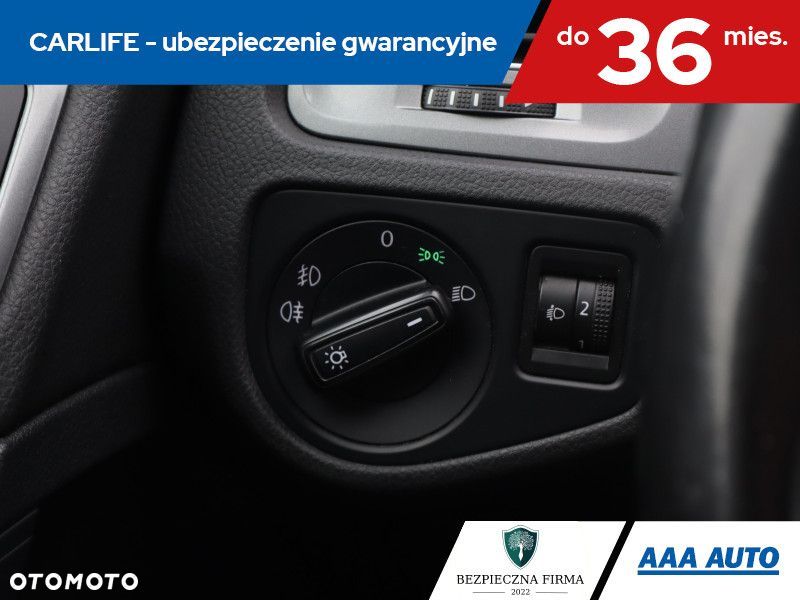 Volkswagen Golf - 19