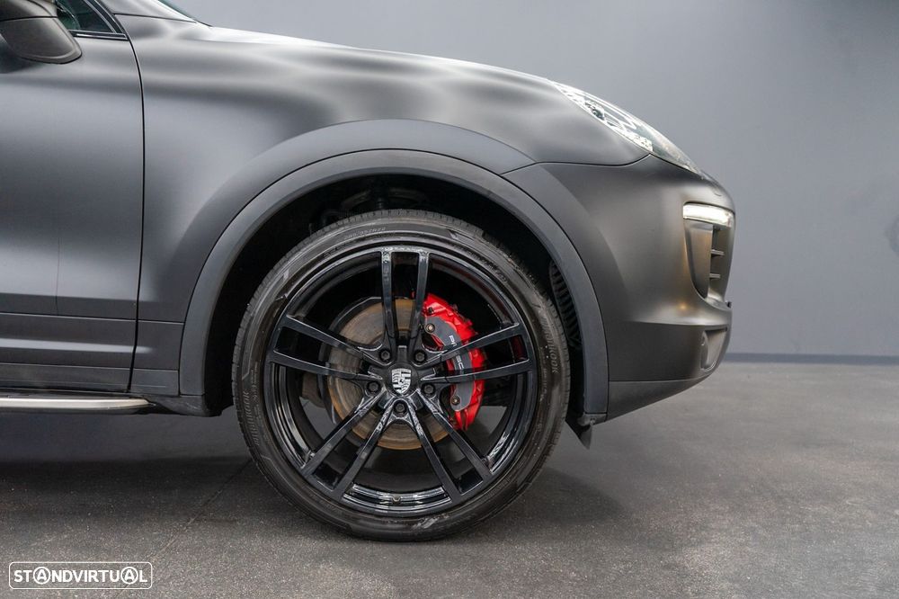 Porsche Cayenne - 12