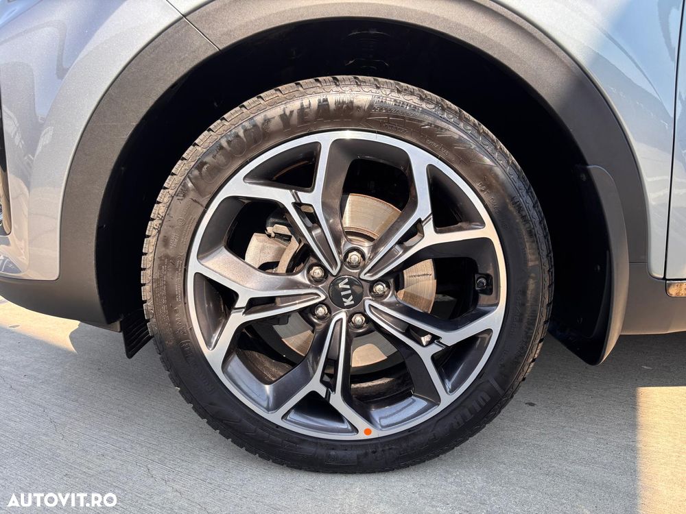 Kia Sportage 1.6 T-GDI 6MT 4x2 GT Line - 13