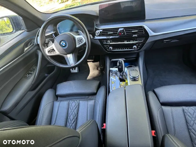 BMW Seria 5 530e xDrive M Sport sport - 8