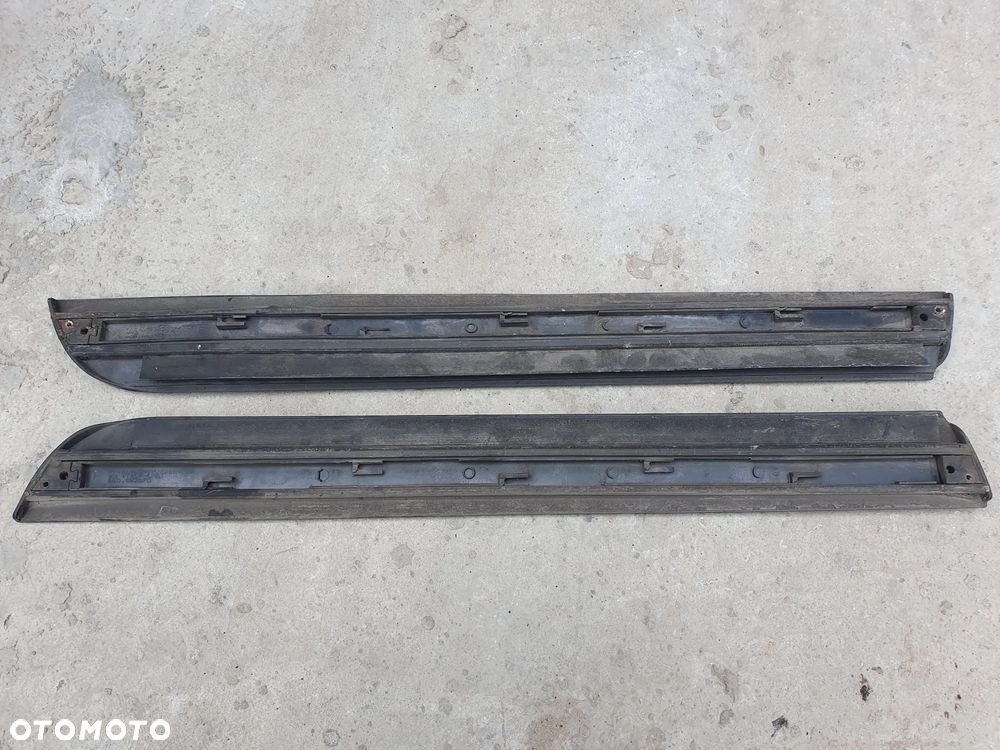AUDI A4 B6 SEDAN DOLNA LISTWA TYLNYCH DRZWI LEWA PRAWA 8E0853969 8E0853970 - 4