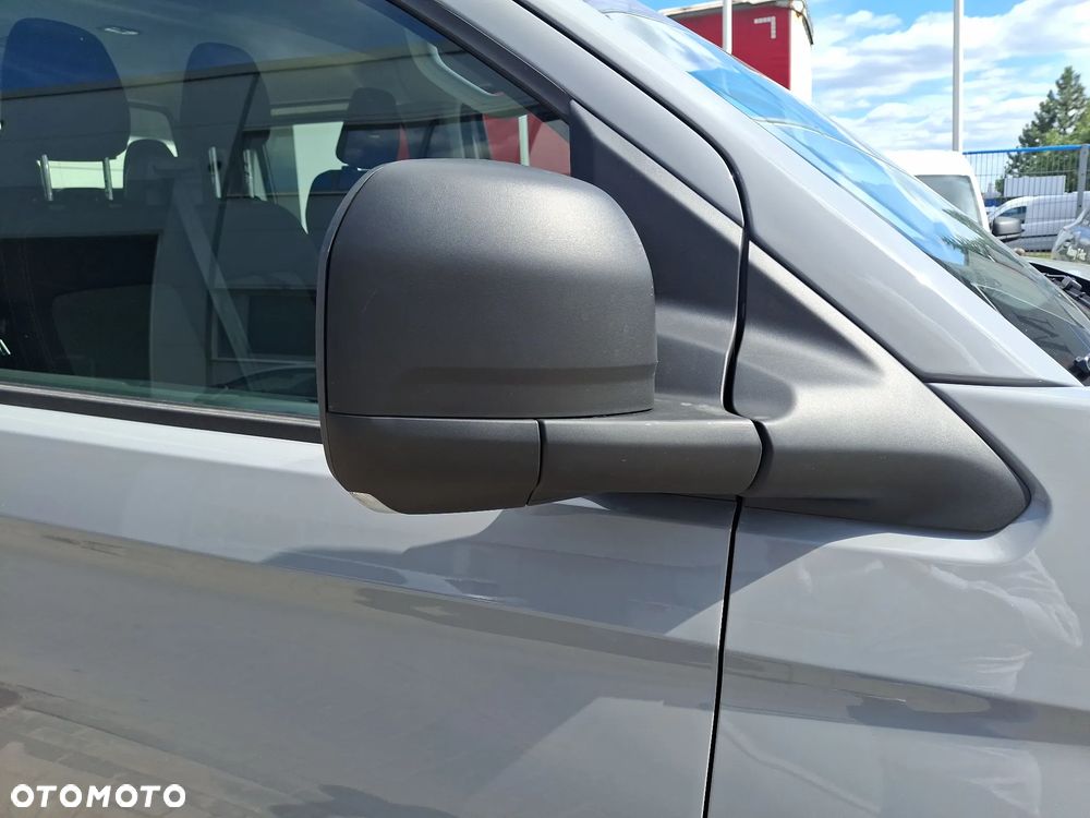 Volkswagen Transporter - 12
