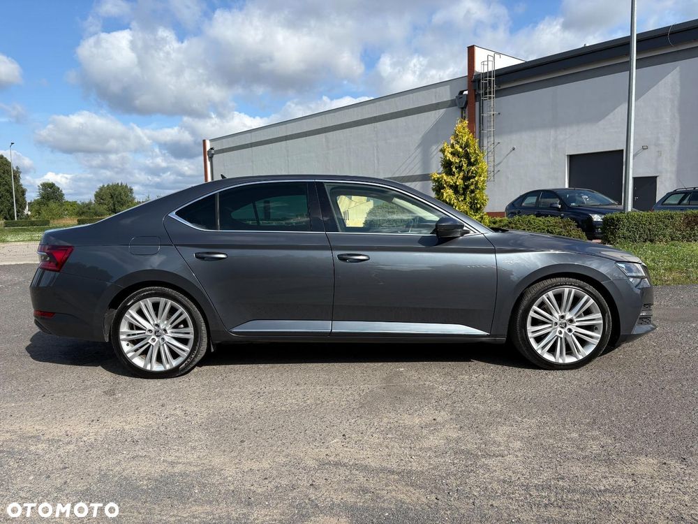 Skoda Superb 2.0 TDI L&K DSG - 6