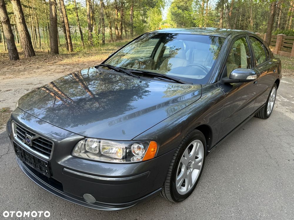 Volvo S60 2.4D Automatik Momentum - 3