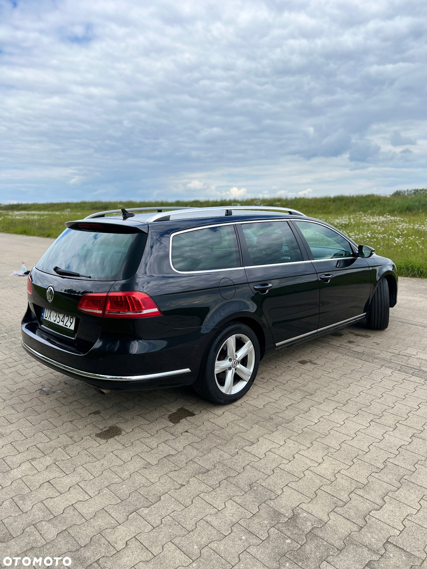 Volkswagen Passat Variant 2.0 TDI 4Motion DSG BlueMotion Tech Business Edition - 3