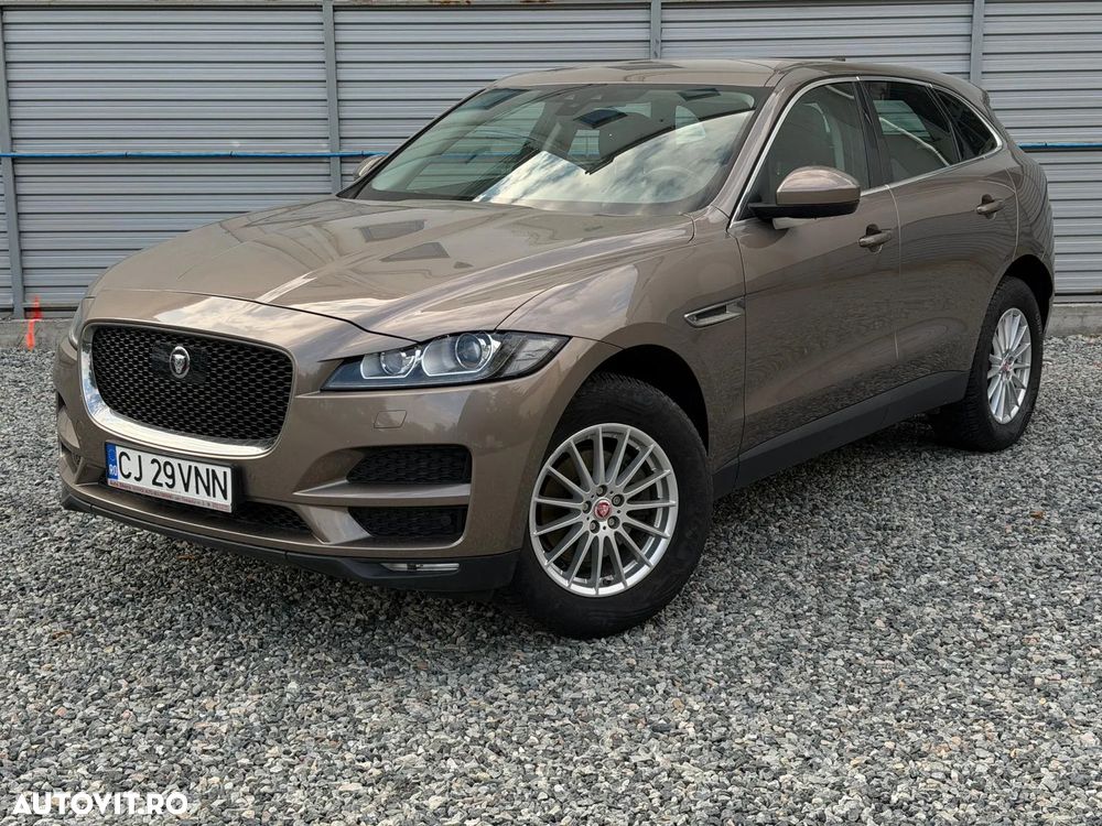 Jaguar F-Pace 2016 photo 2