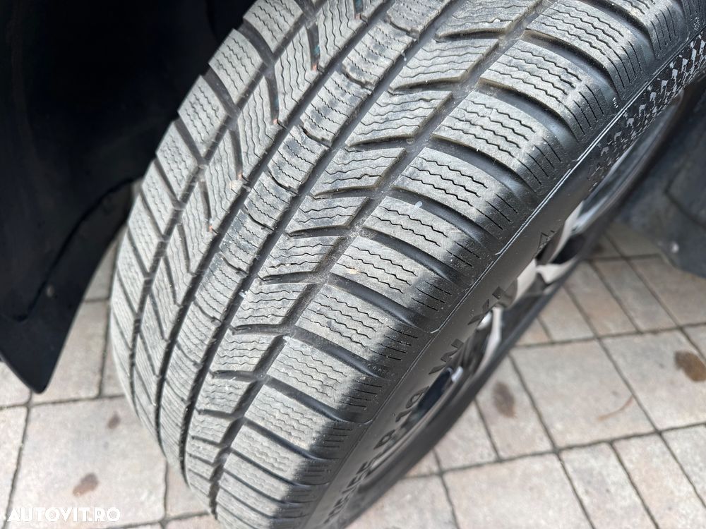 Volvo XC 60 D5 AWD Inscription - 37