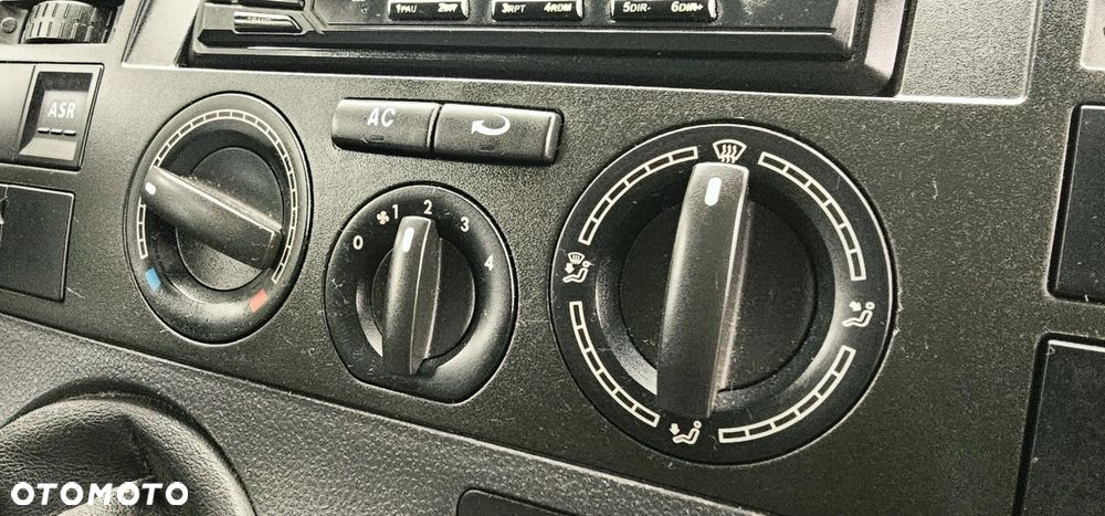 Volkswagen Transporter - 26
