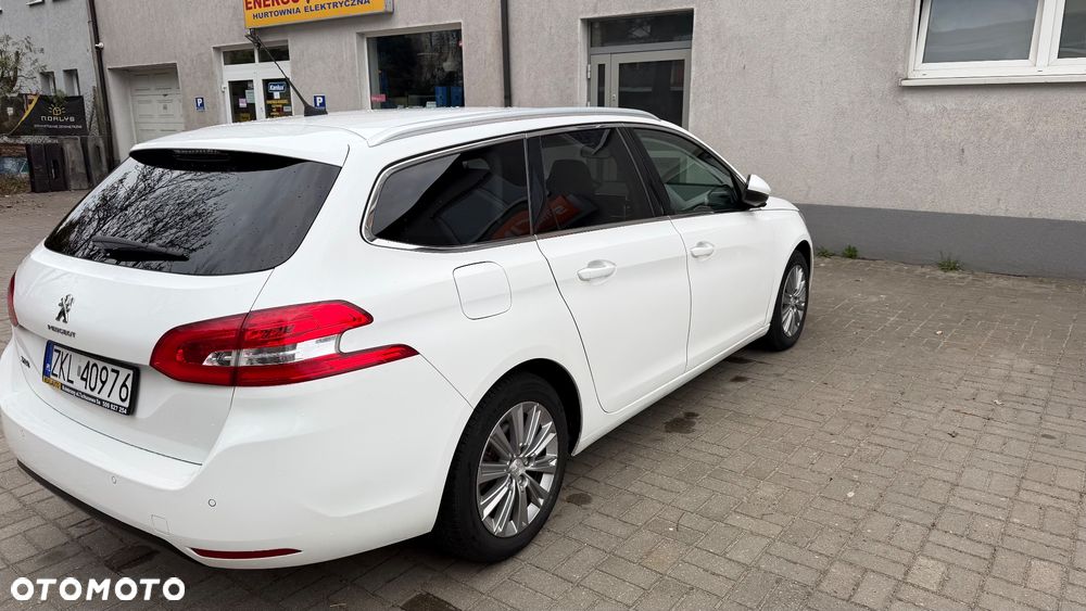 Peugeot 308 BlueHDi 130 EAT8 Stop & Start Allure Pack - 2