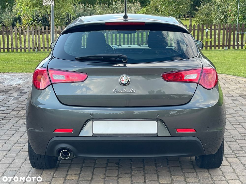 Alfa Romeo Giulietta - 10