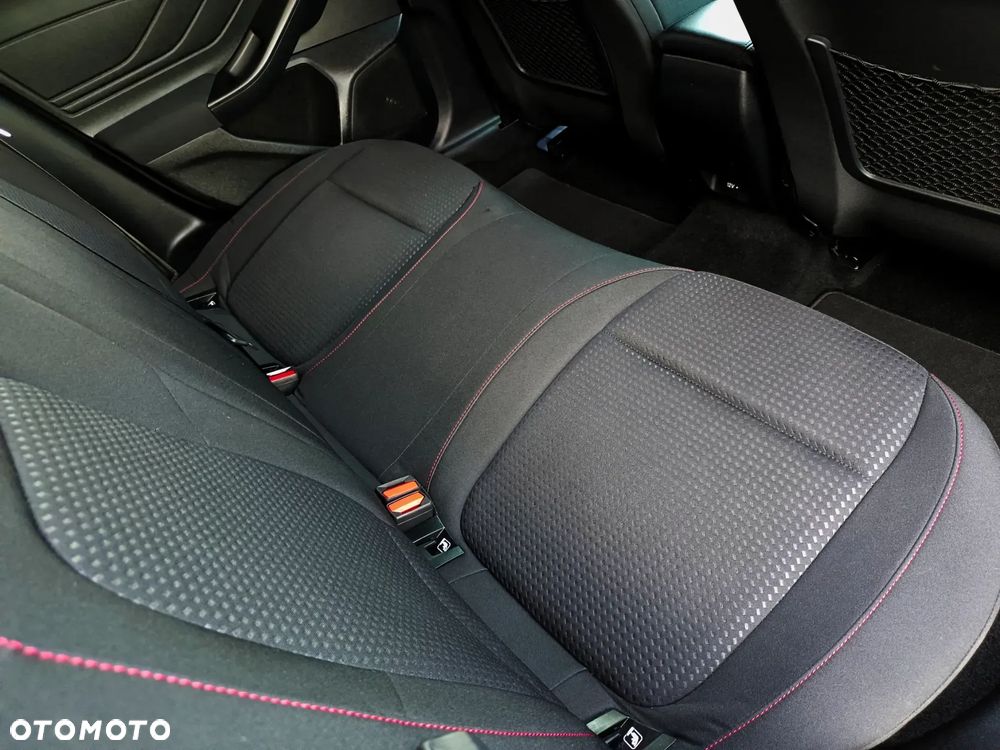 Ford Focus 2.0 EcoBlue ST-Line Business - 21