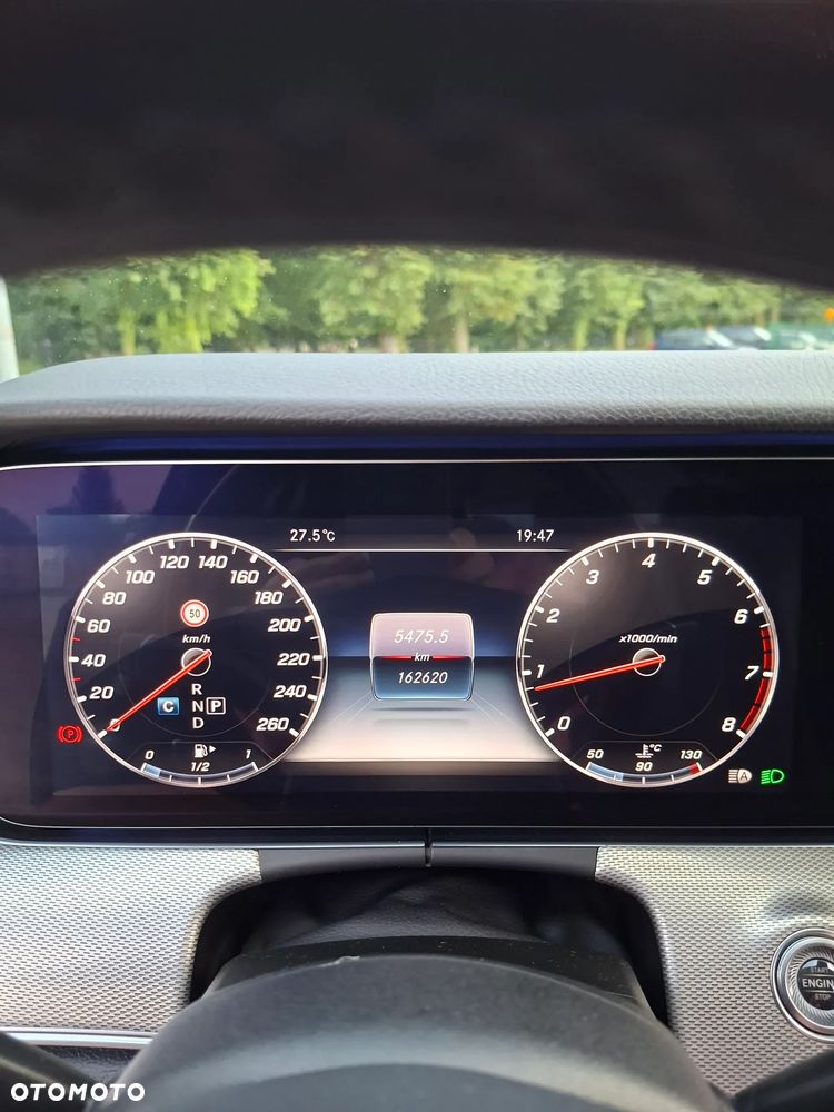 Mercedes-Benz Klasa E 200 9G-TRONIC - 24