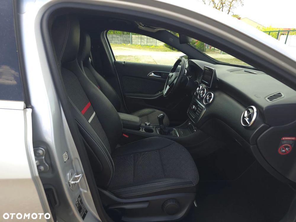 Mercedes-Benz Klasa A 180 (BlueEFFICIENCY) Style - 16