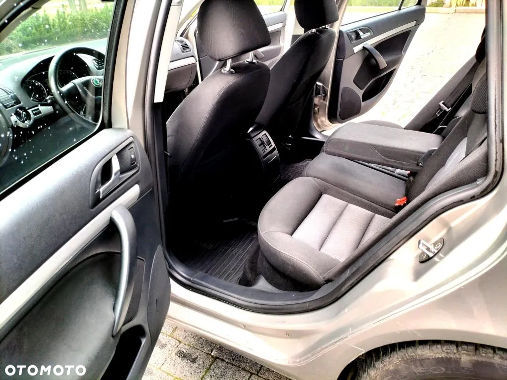 Skoda Octavia 2.0 TDI Ambiente - 17