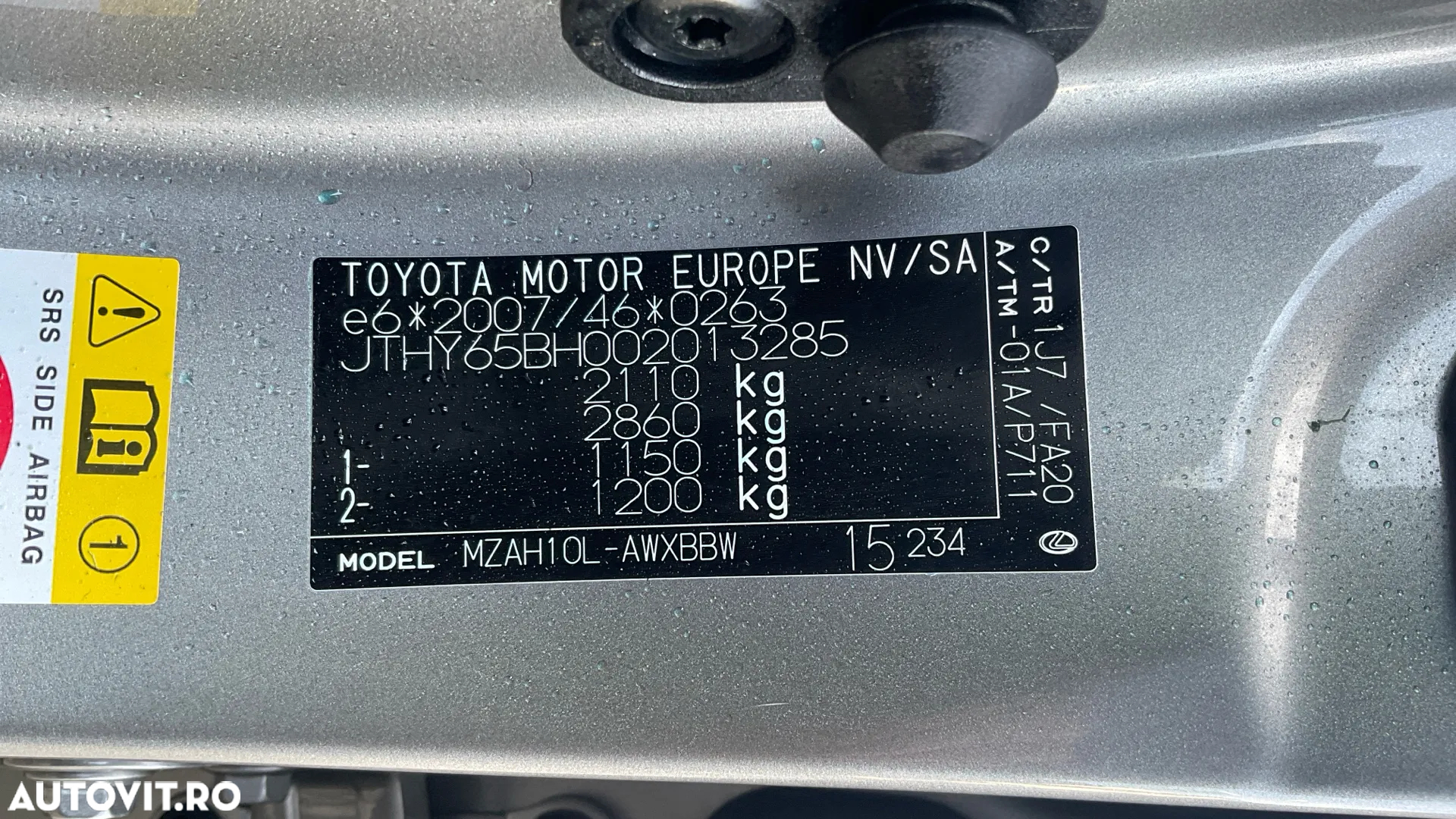 Lexus UX 250h Business Edition - 30