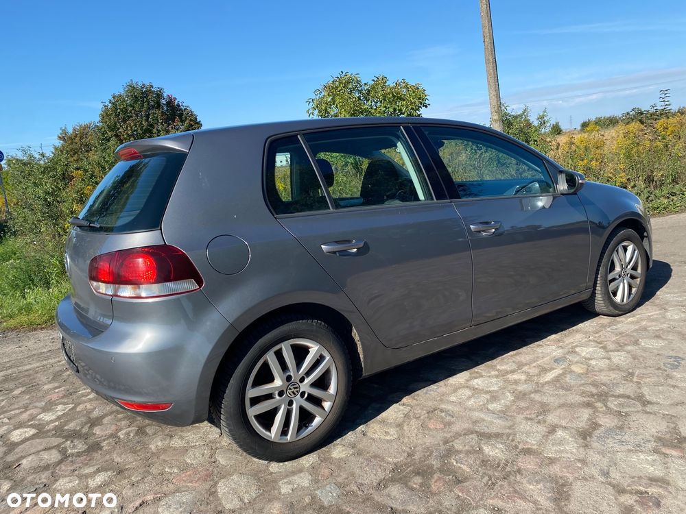 Volkswagen Golf - 18