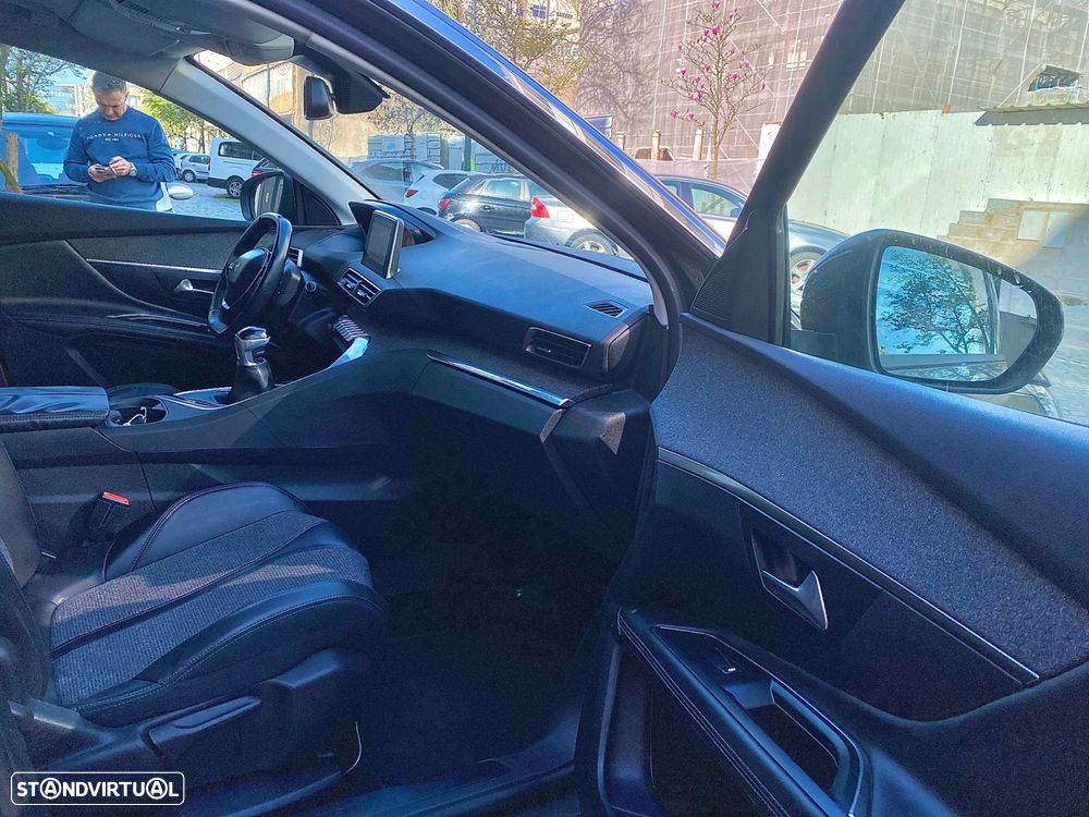 Peugeot 3008 1.5 BlueHDi Allure - 23