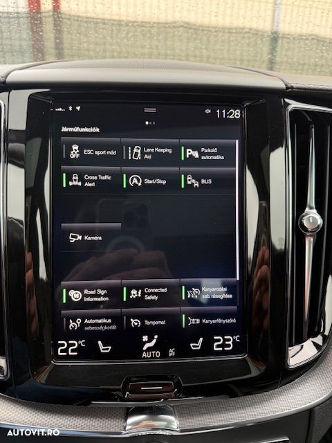 Volvo XC 60 B4 D AWD Geartronic Inscription - 4