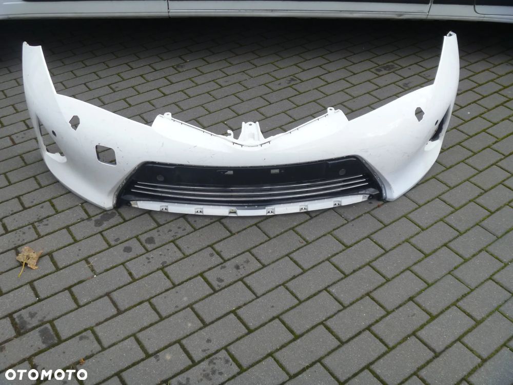 TOYOTA AURIS II ZDERZAK PRZEDNI KRATKA ORYGINAŁ PDC - 2