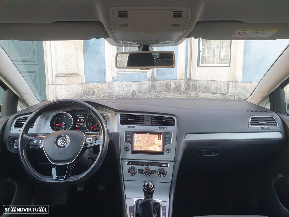 VW Golf 1.6 TDI Confortline - 38