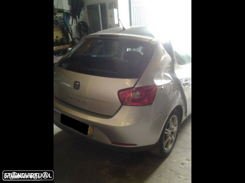 Seat Ibiza 1.2i 2010 para peças - 2