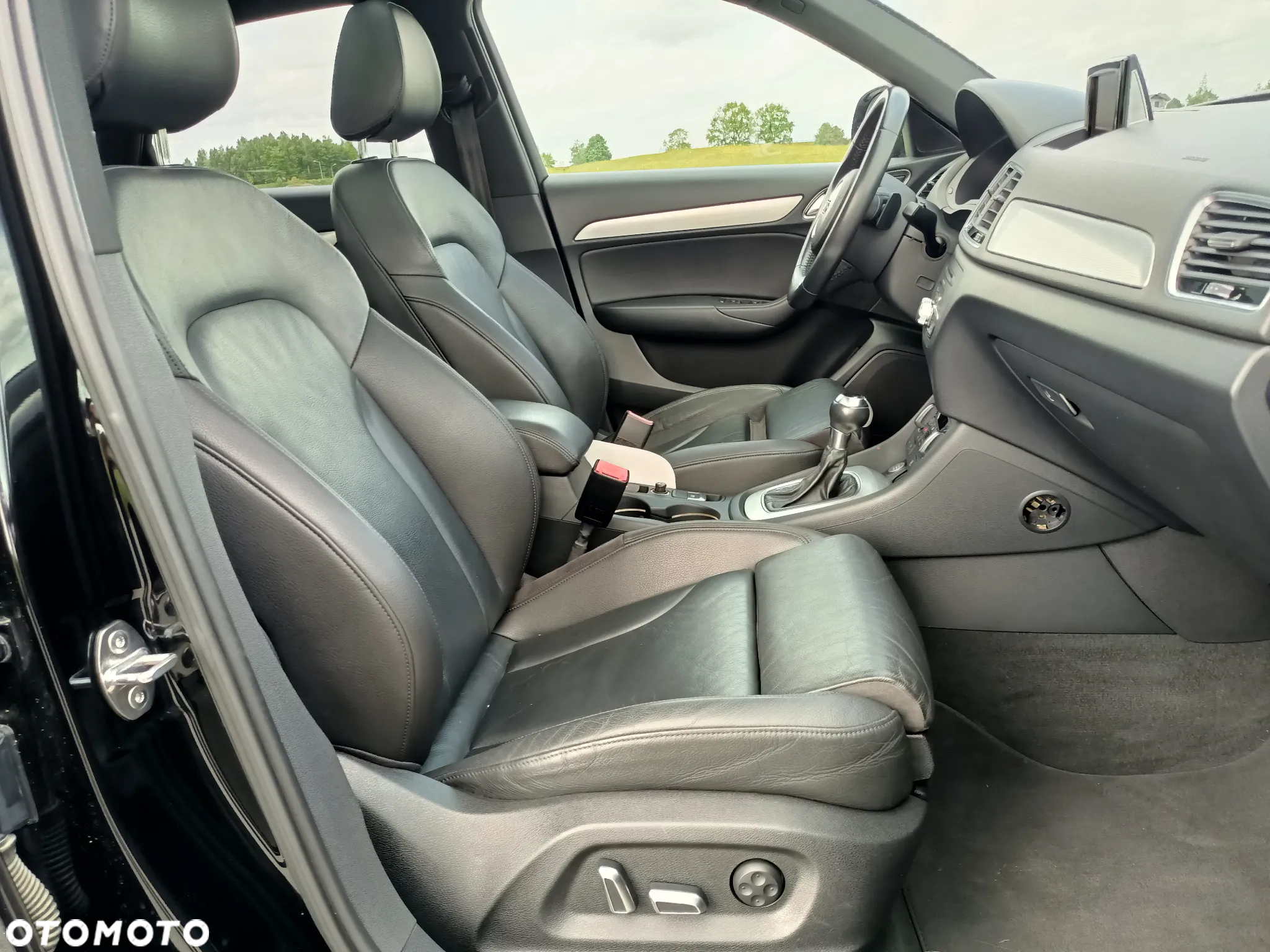 Audi Q3 2.0 TFSI quattro S tronic - 24