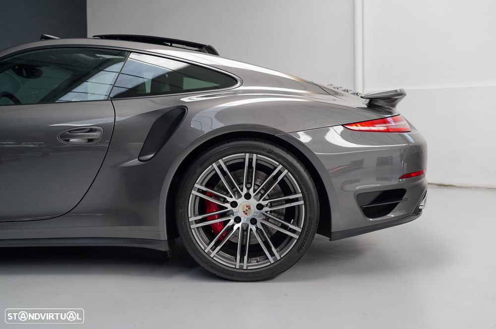 Porsche 911 (991) Turbo PDK - 28