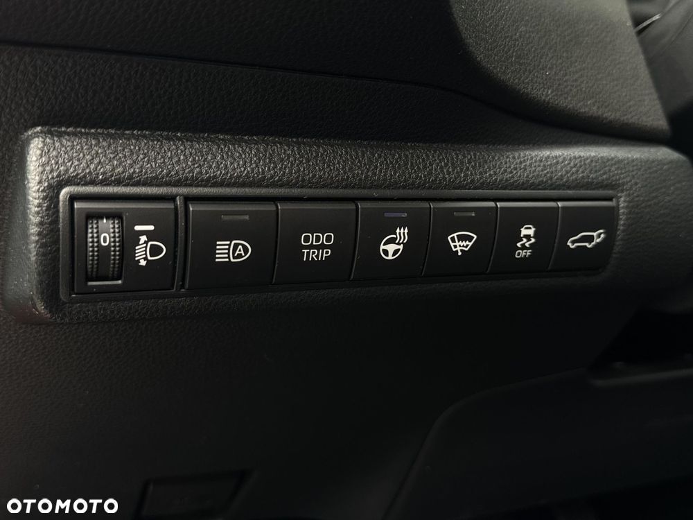 Toyota Corolla - 23