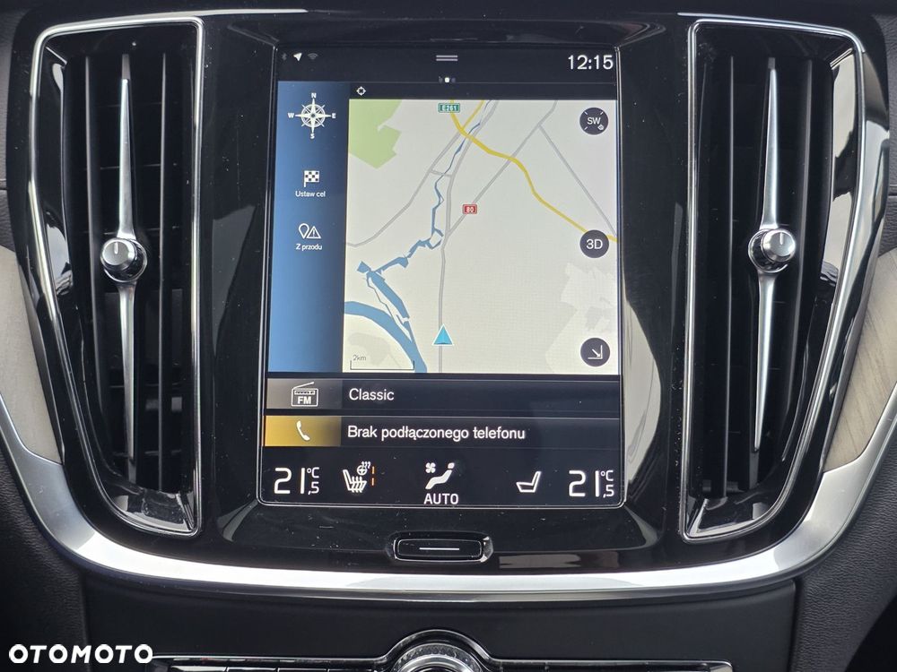 Volvo V60 Cross Country - 24