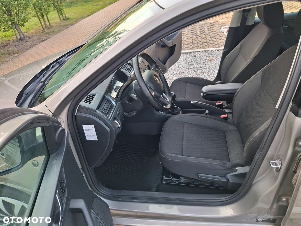 Skoda RAPID 1.2 TSI Ambition - 9