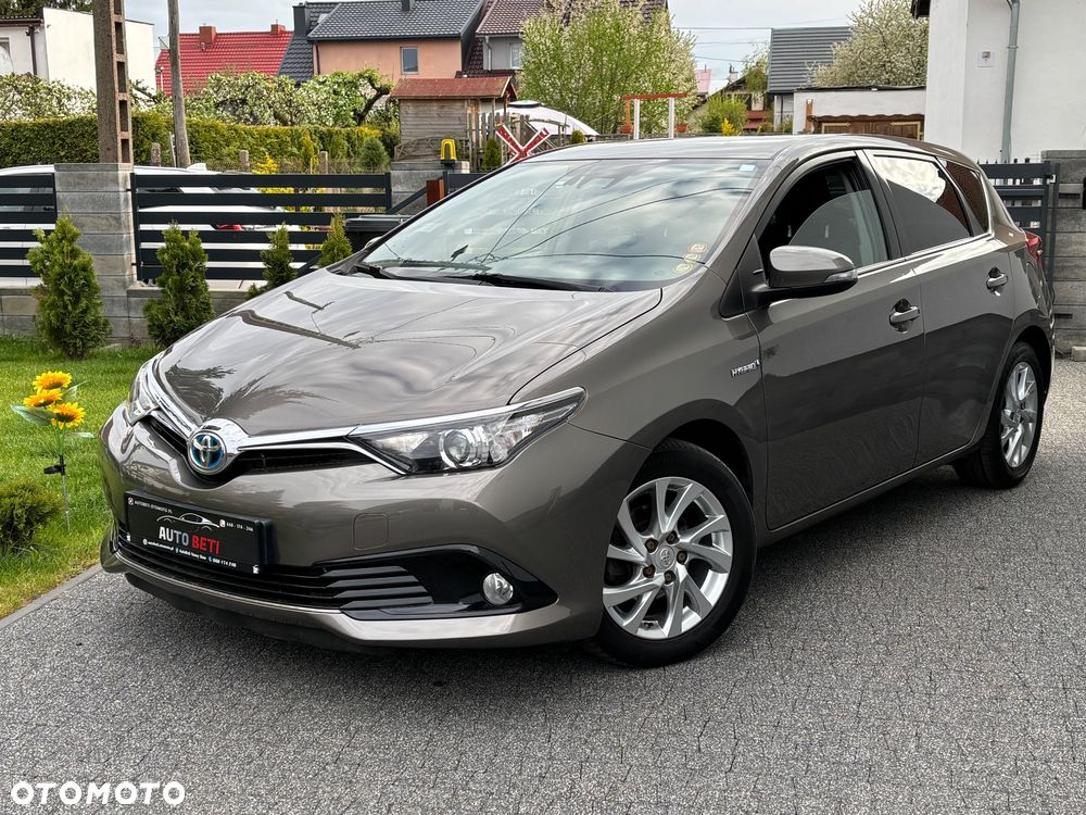Toyota Auris 1.8 HSD Prestige NAVI - 2