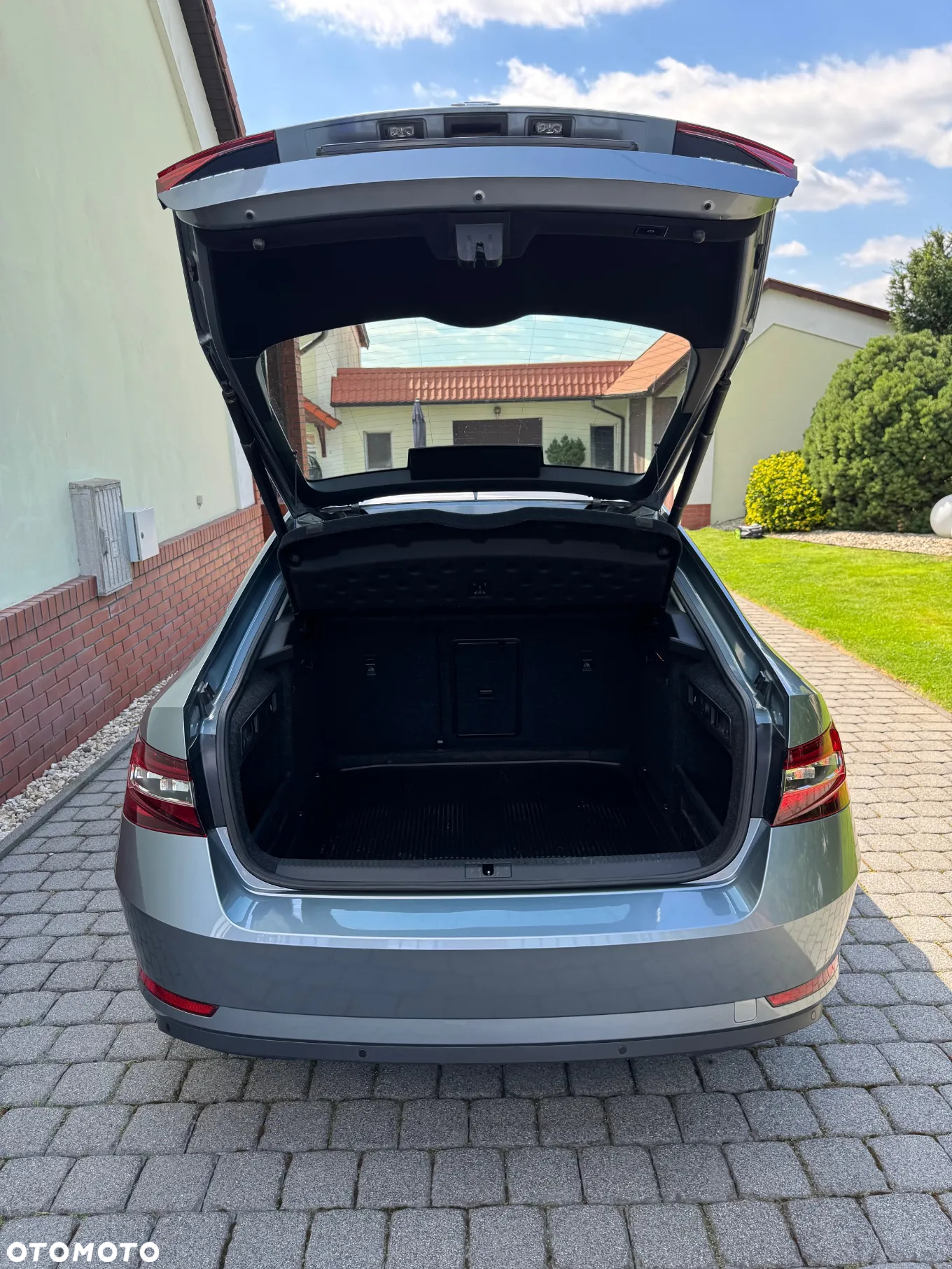 Skoda Superb 2.0 TDI Ambition DSG - 7