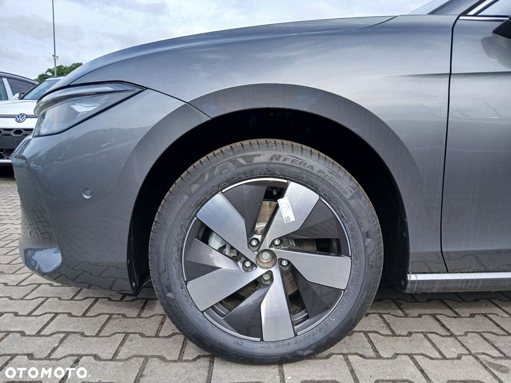Volkswagen Passat Variant - 23