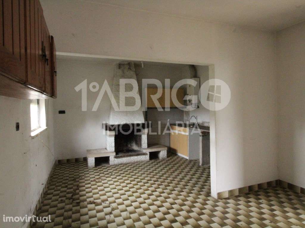 Moradia t4 usada em Casal Novo, freguesia de Amor - Imóvel sem lice... - Grande imagem: 3/18