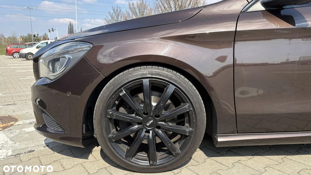 Mercedes-Benz CLA 250 7G-DCT Urban - 6